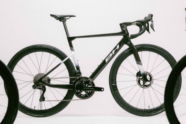 BH ULTRALIGHT 9.0 LR906